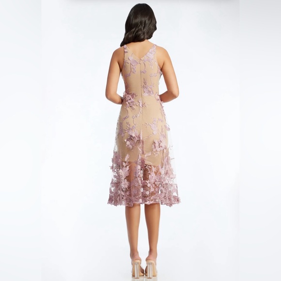 Dress the Population Audrey Embroidered Fit & Flare
Dress size XXL new with tags - Picture 4 of 16